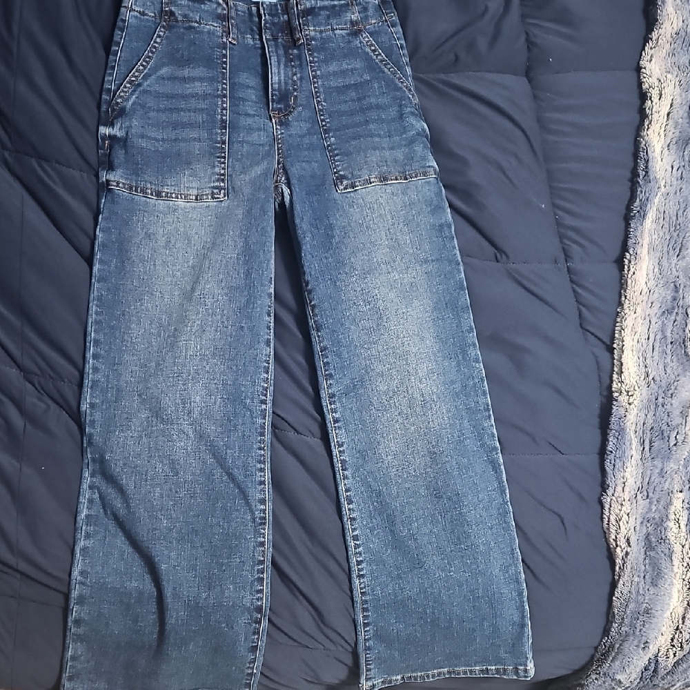 NWOT Draper James Size 2 Crop Jeans